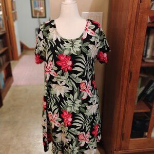 Hibiscus Collection Hawaii women's 2xl Dress!!!